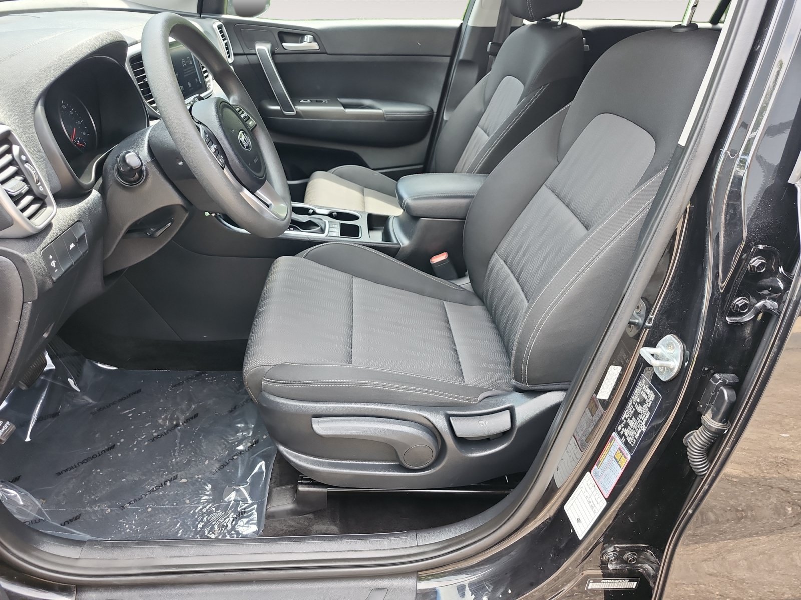 Used 2021 Kia Sportage LX AWD/4WD image 9
