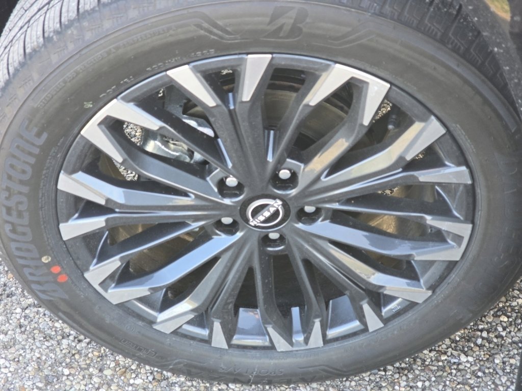 New 2026 Nissan Rogue Platinum w/ Platinum Premium Package image 18