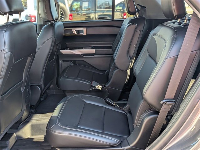 Used 2023 Ford Explorer XLT w/ Equipment Group 202A image 27
