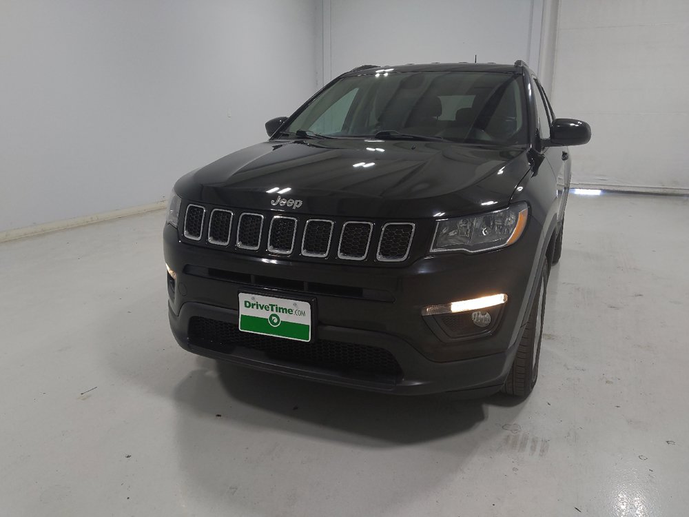 Used 2019 Jeep Compass Latitude w/ Cold Weather Group FWD image 15