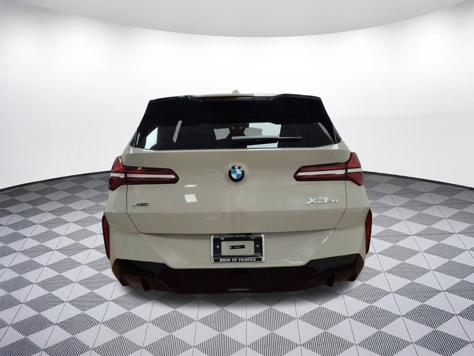 Used 2026 BMW X3 xDrive30 w/ Premium Package image 9