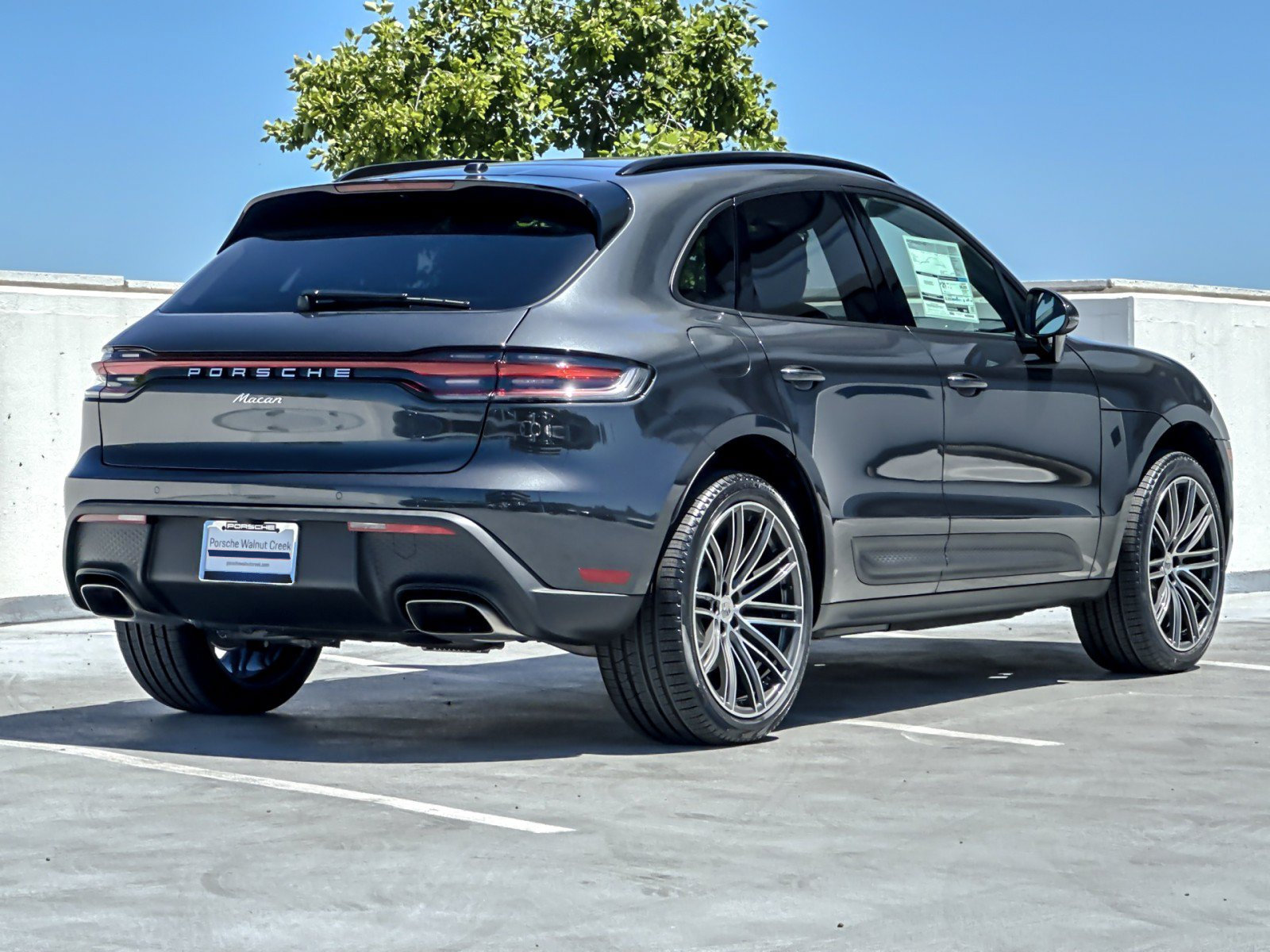 New 2026 Porsche Macan AWD/4WD image 8