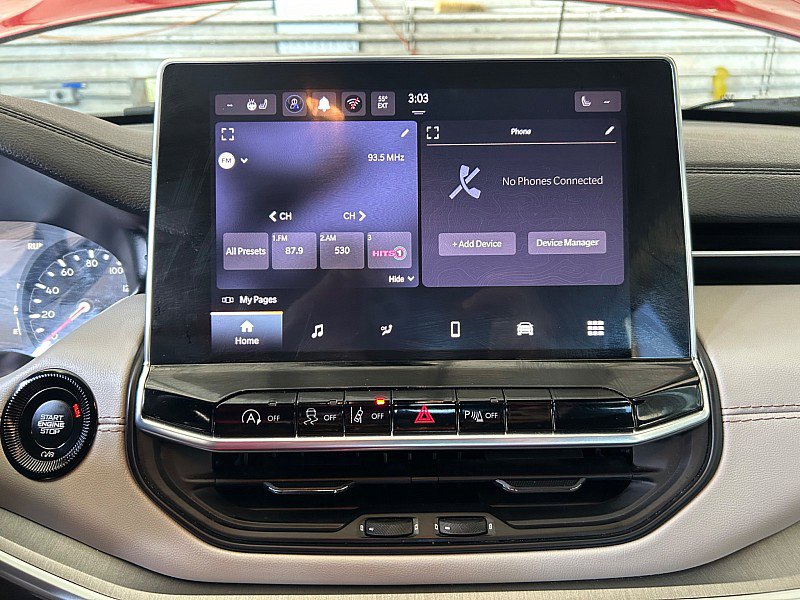 Used 2025 Jeep Compass Limited image 22