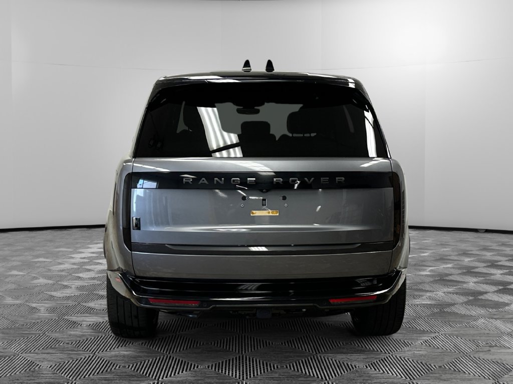 Used 2025 Land Rover Range Rover SE AWD/4WD image 5