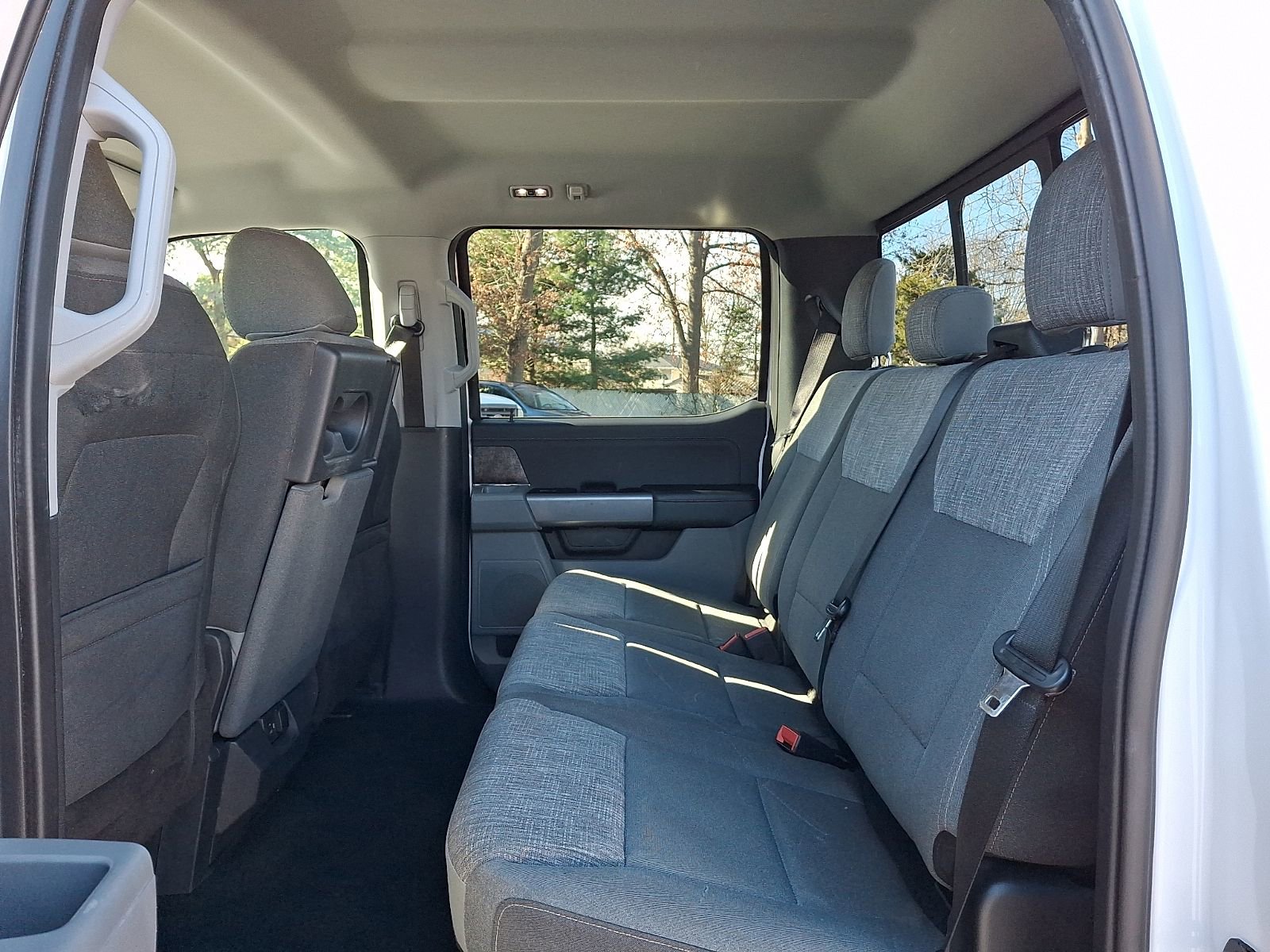 Used 2022 Ford F150 XLT w/ Equipment Group 302A High image 11