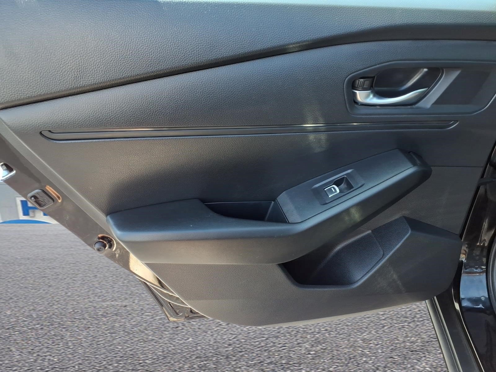 Certified 2023 Honda Accord EX image 11