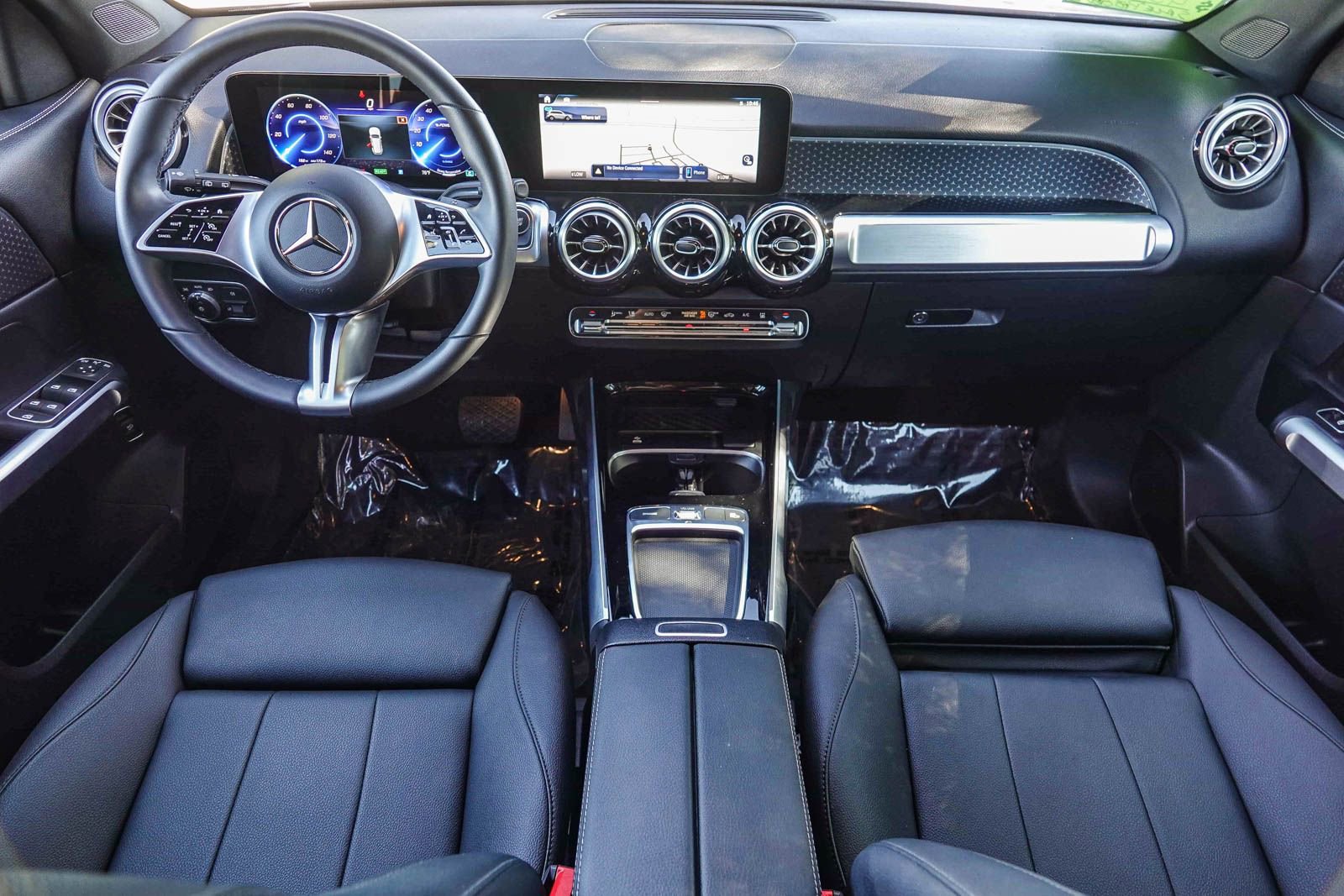 Used 2024 Mercedes-Benz EQB 300 4MATIC image 12