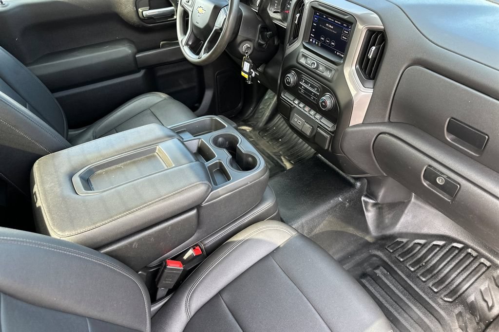 Used 2021 Chevrolet Silverado 1500 W/T w/ WT Convenience Package AWD/4WD image 15