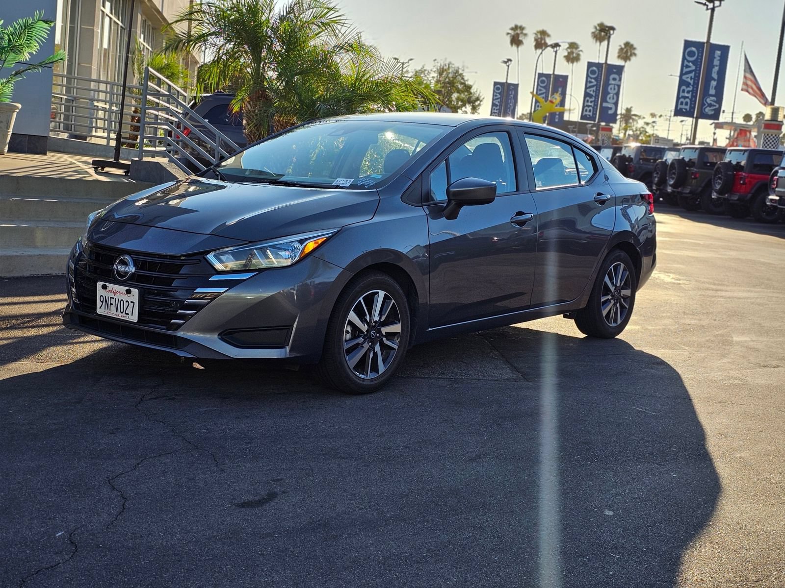 Used 2024 Nissan Versa SV FWD image 3