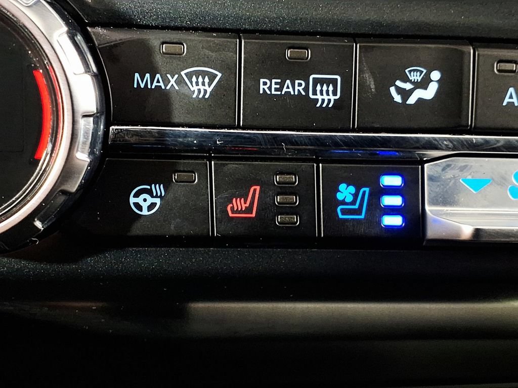 Used 2025 Ford F150 King Ranch w/ FX4 Off-Road Package AWD/4WD image 15