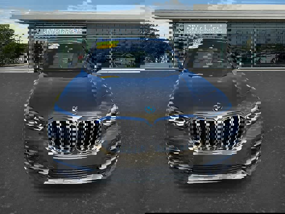 Used 2022 BMW X5 xDrive45e w/ Premium Package image 3