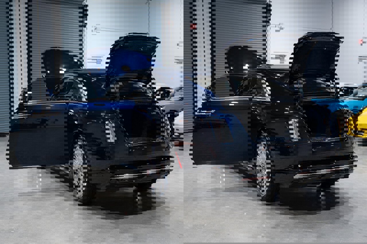 Used 2024 Rolls-Royce Spectre w/ Spectre Launch Package image 39