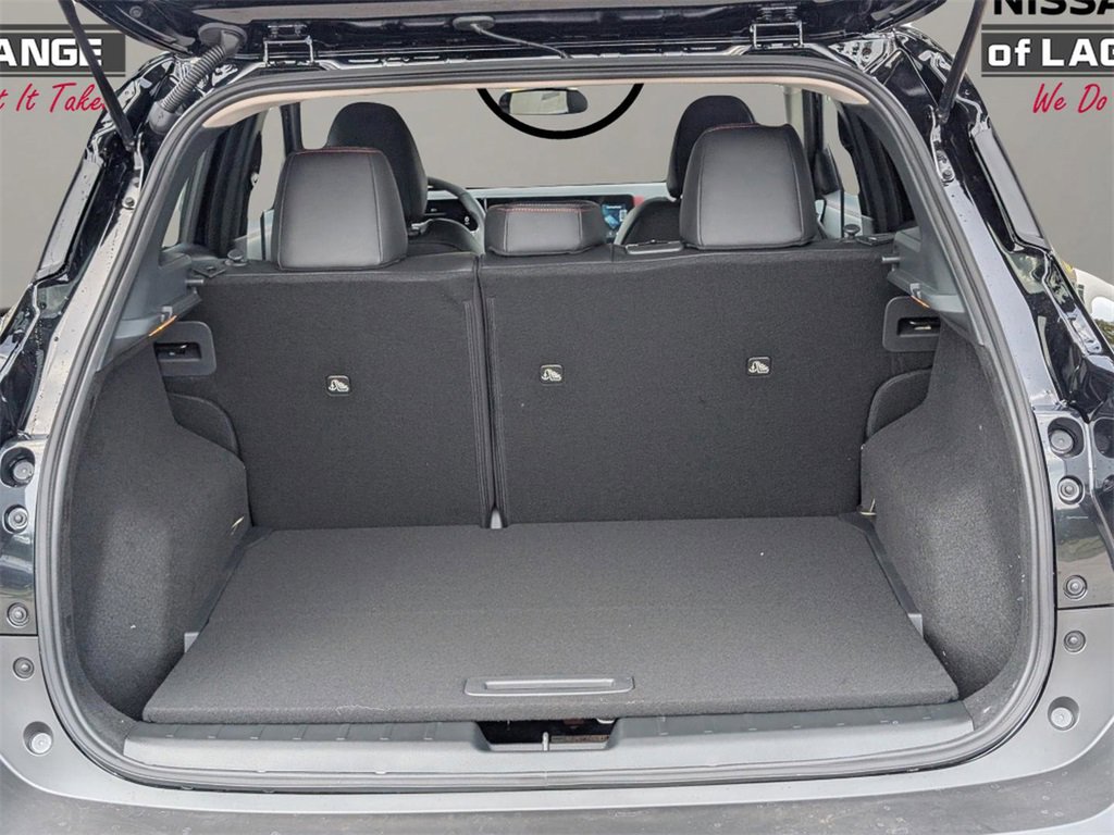 New 2026 Nissan Kicks SR image 12