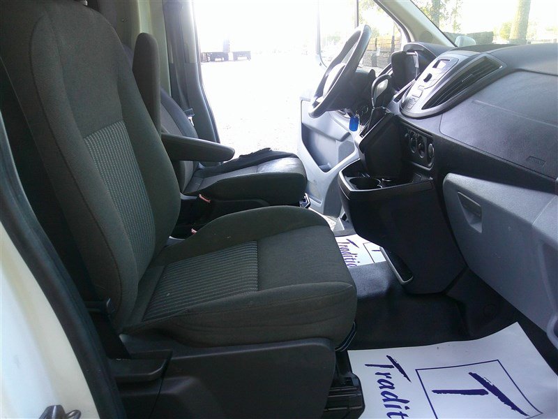 Used 2015 Ford Transit 250 138 w/ Exterior Upgrade Package image 16
