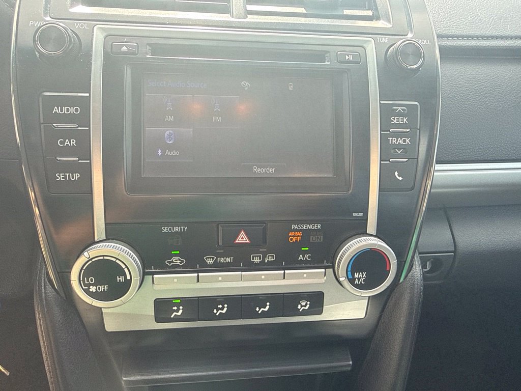 Used 2014 Toyota Camry SE FWD image 23