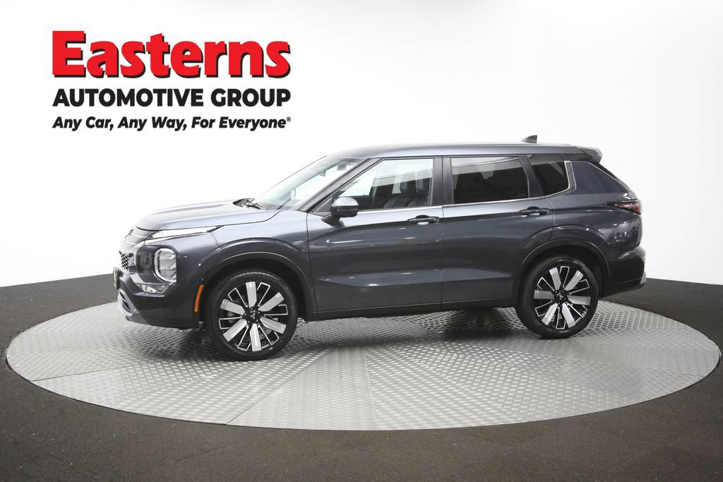 Used 2025 Mitsubishi Outlander SE AWD/4WD image 59