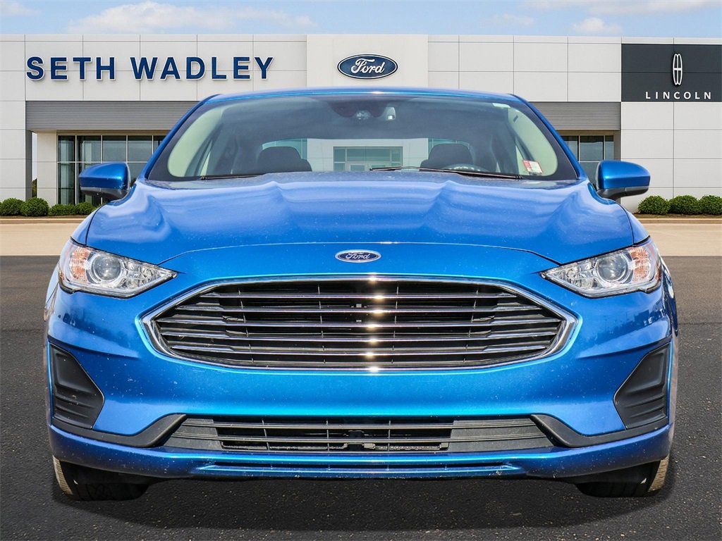 Used 2020 Ford Fusion SE image 2