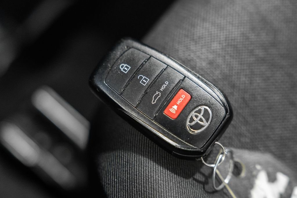 Used 2025 Toyota Camry LE image 38