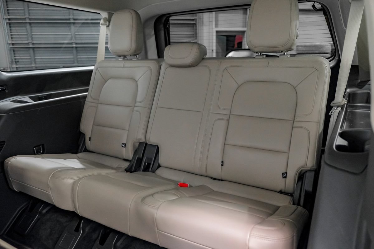 Used 2022 Lincoln Navigator L Reserve AWD/4WD image 40