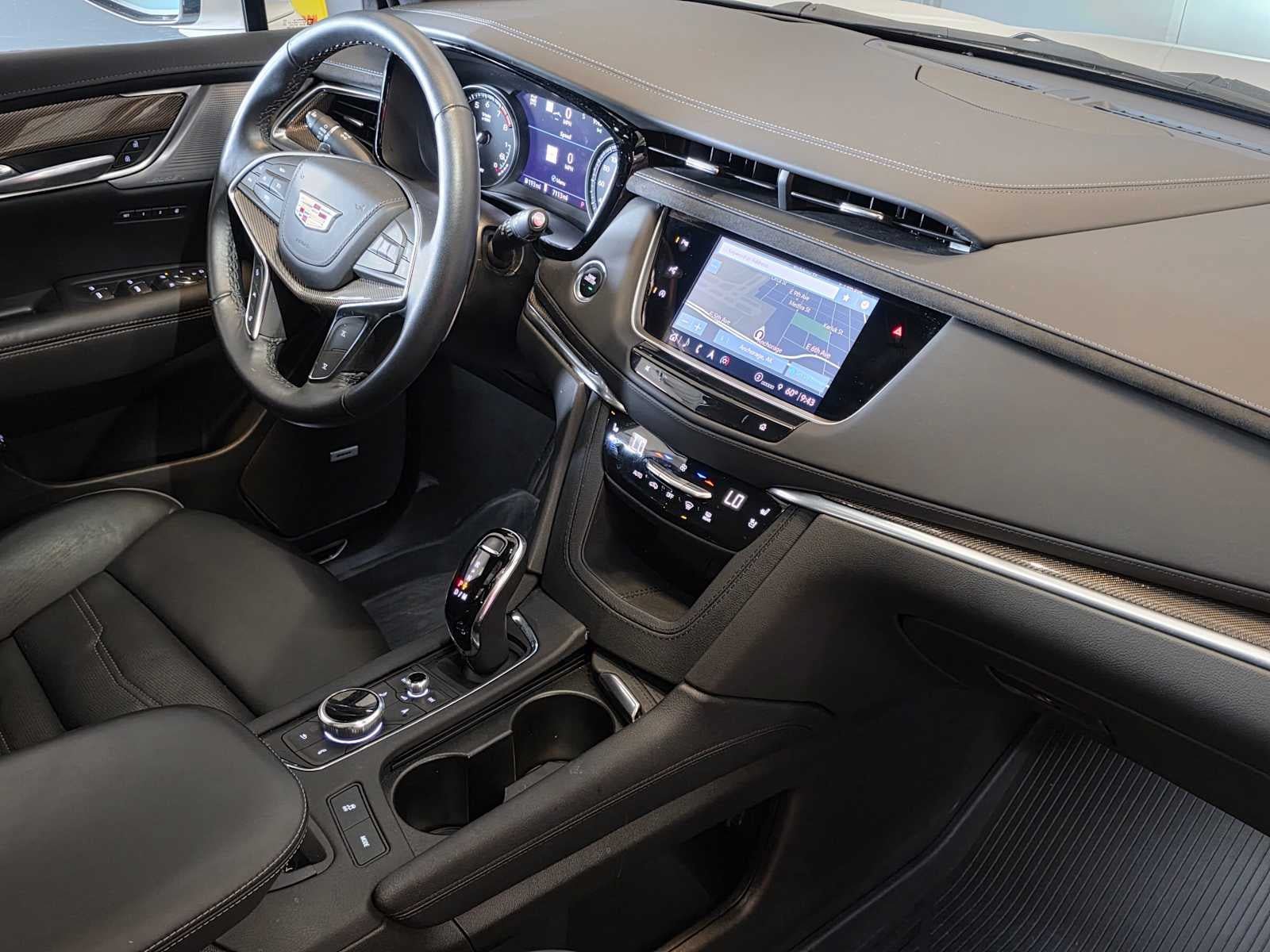 Used 2024 Cadillac XT5 Sportv w/ Platinum Package AWD/4WD image 10