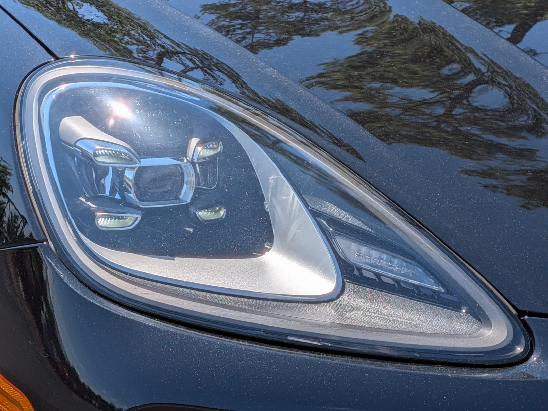 Certified 2023 Porsche Cayenne Platinum Edition AWD/4WD image 34