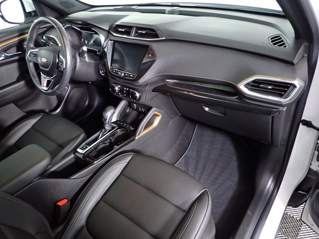 Used 2023 Chevrolet TrailBlazer ACTIV w/ Sun and Liftgate Package image 36