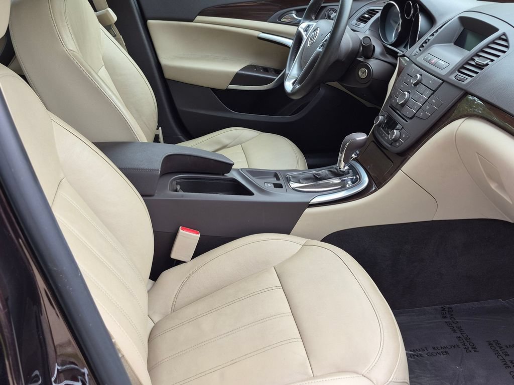 Used 2011 Buick Regal CXL Turbo w/ TO2 Preferred Equipment Group FWD image 27