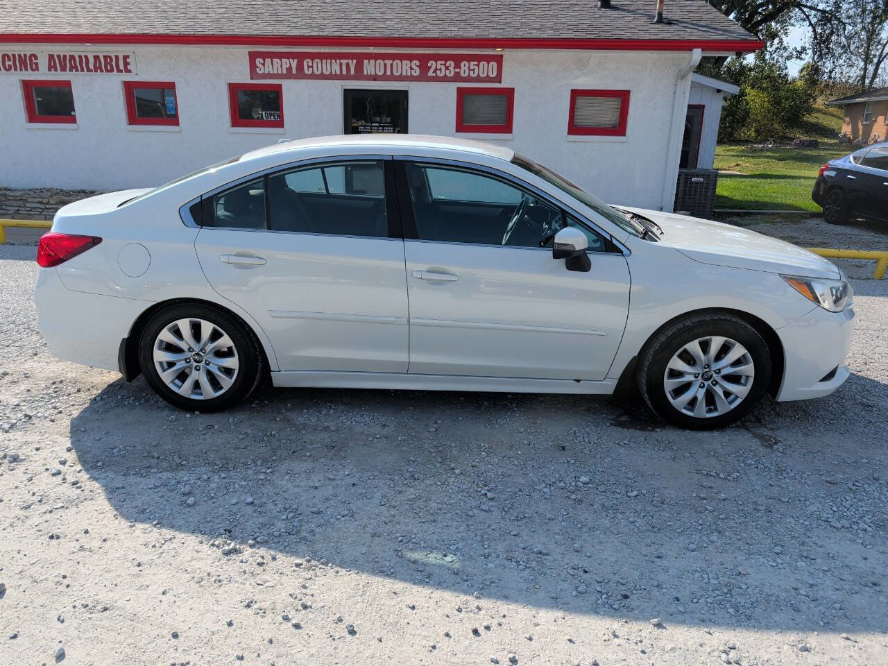 Used 2015 Subaru Legacy 2.5i Premium image 2