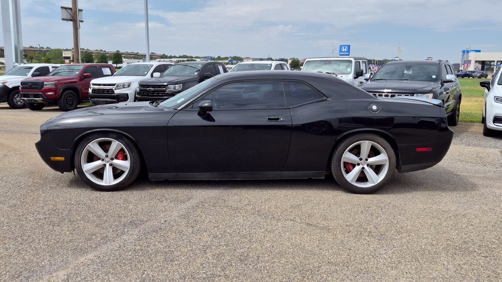 Used 2009 Dodge Challenger SRT8 w/ SRT Option Group II RWD image 6