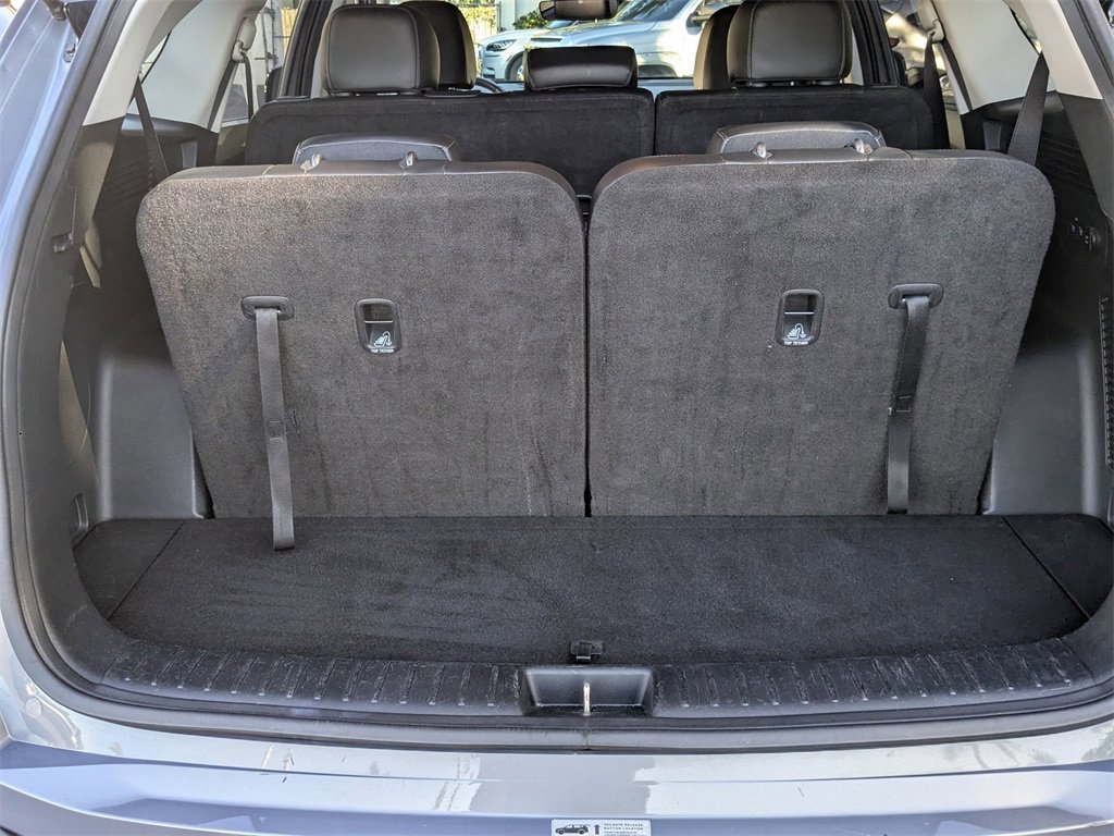 Used 2024 Kia Sorento S image 7