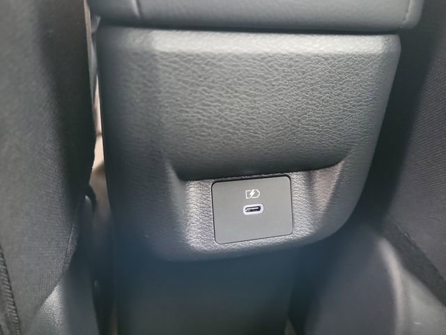 New 2025 Nissan Versa SR w/ Trunk Package image 21