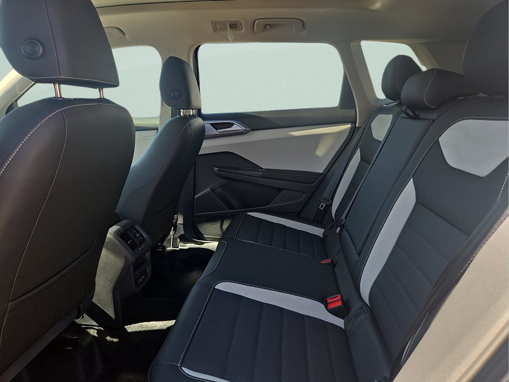 New 2026 Volkswagen Taos SEL AWD/4WD image 11