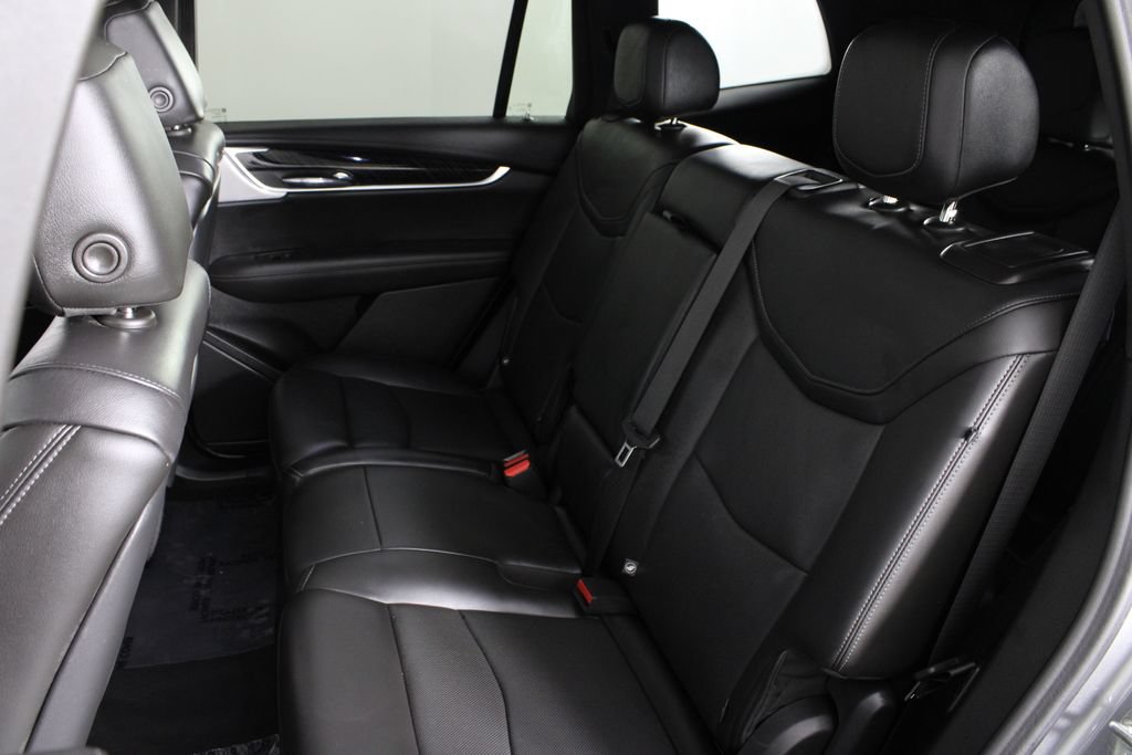Used 2023 Cadillac XT6 Premium Luxury FWD image 21