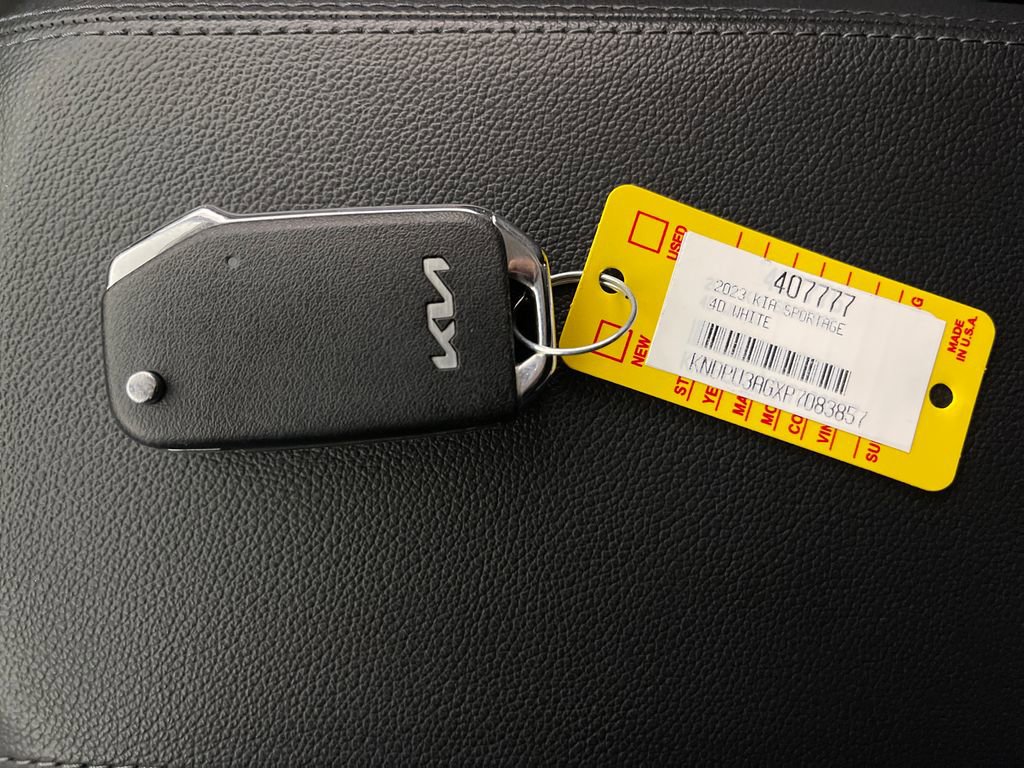 Used 2023 Kia Sportage LX image 26