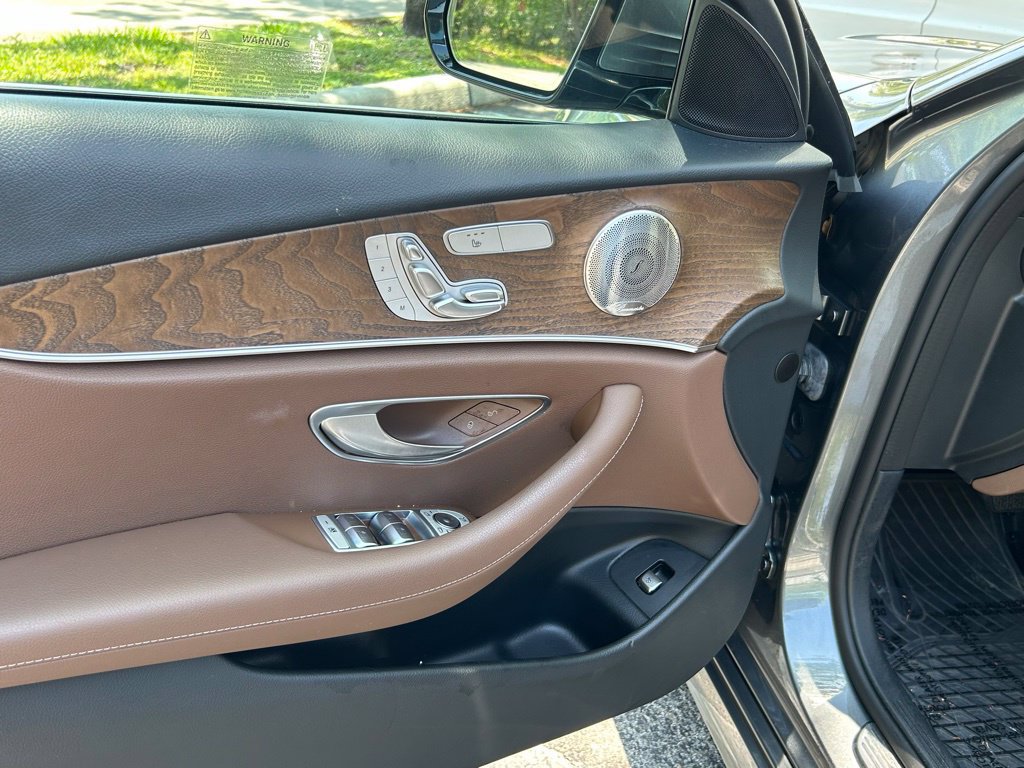 Used 2023 Mercedes-Benz E 350 4MATIC Sedan image 15