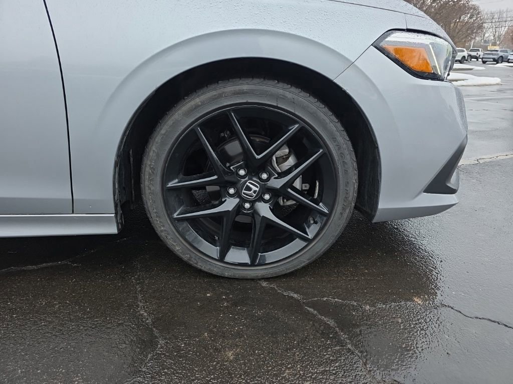 Used 2023 Honda Civic Sport image 9