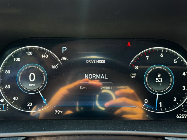 Used 2021 Hyundai Sonata Limited w/ Preferred Accessory Package FWD image 12