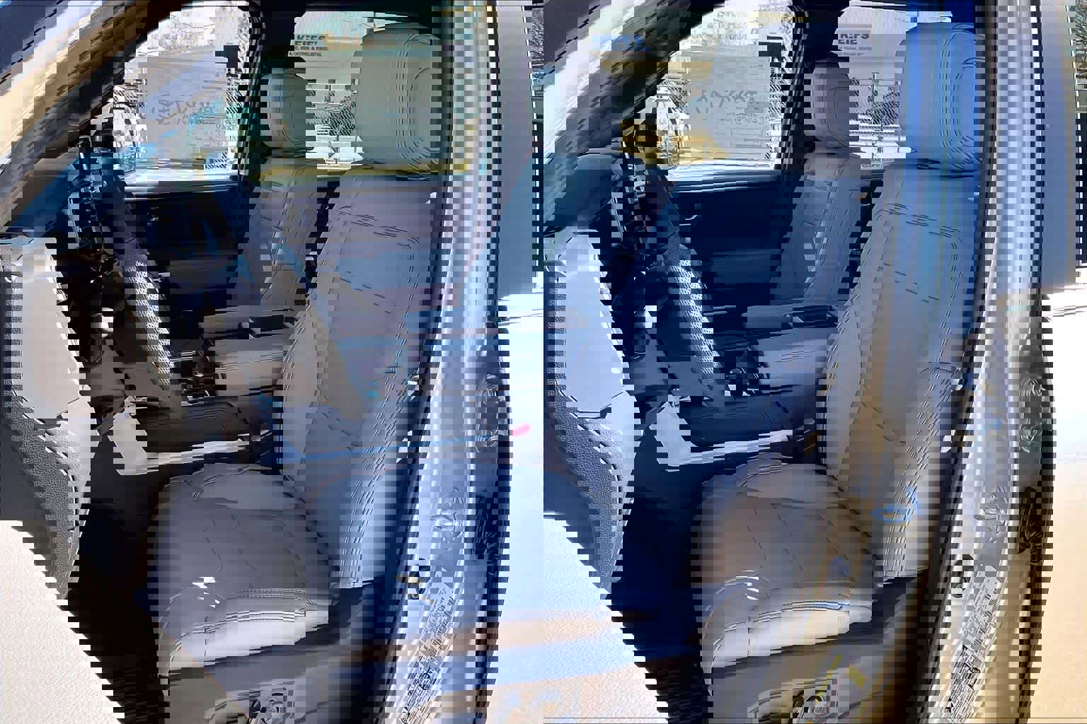 New 2026 Toyota Tundra Limited image 9