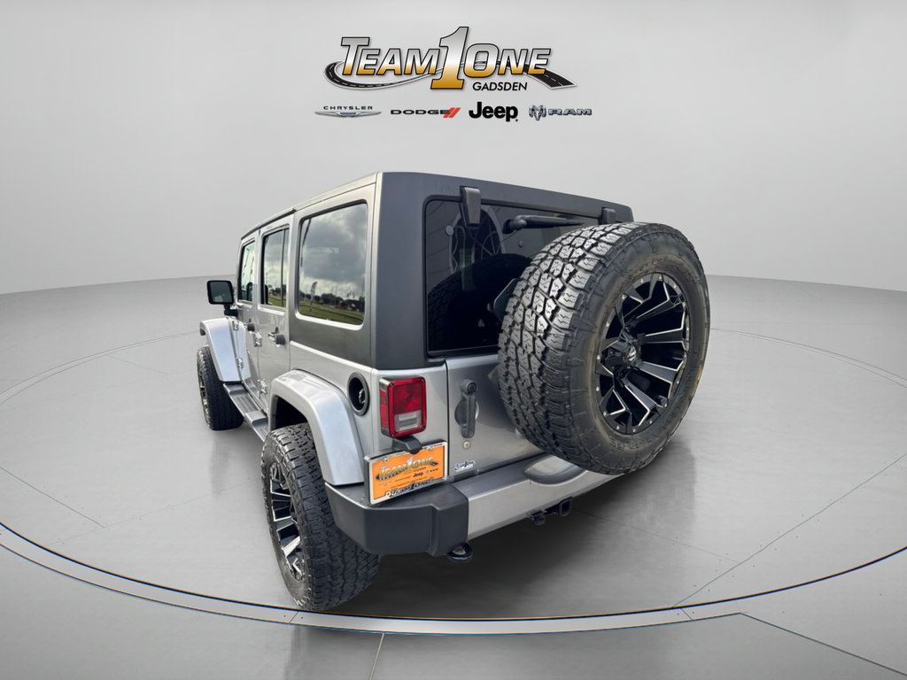 Used 2018 Jeep Wrangler Unlimited Sahara w/ Connectivity Group AWD/4WD image 6