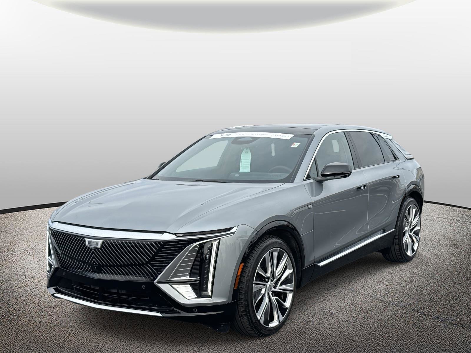 Certified 2024 Cadillac Lyriq Luxury w/ LPO, Floor Liner Package image 1