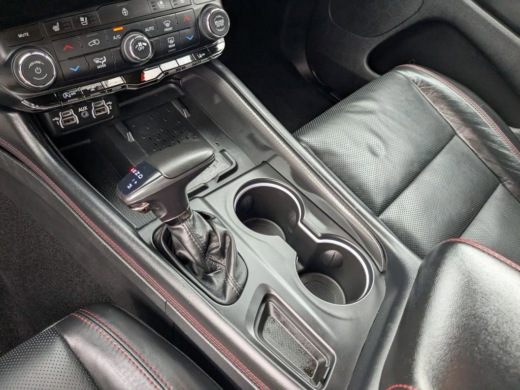 Used 2025 Dodge Durango GT image 24