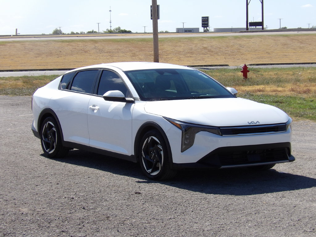 Certified 2025 Kia K4 EX FWD image 4