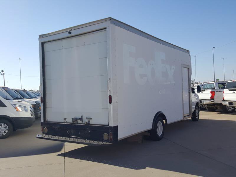 Used 2016 Ford E-450 and Econoline 450 Super Duty RWD image 7