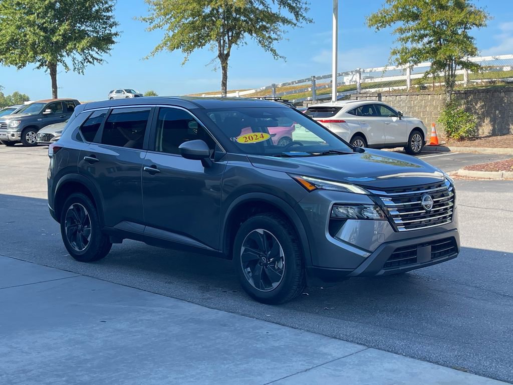 Used 2024 Nissan Rogue SV