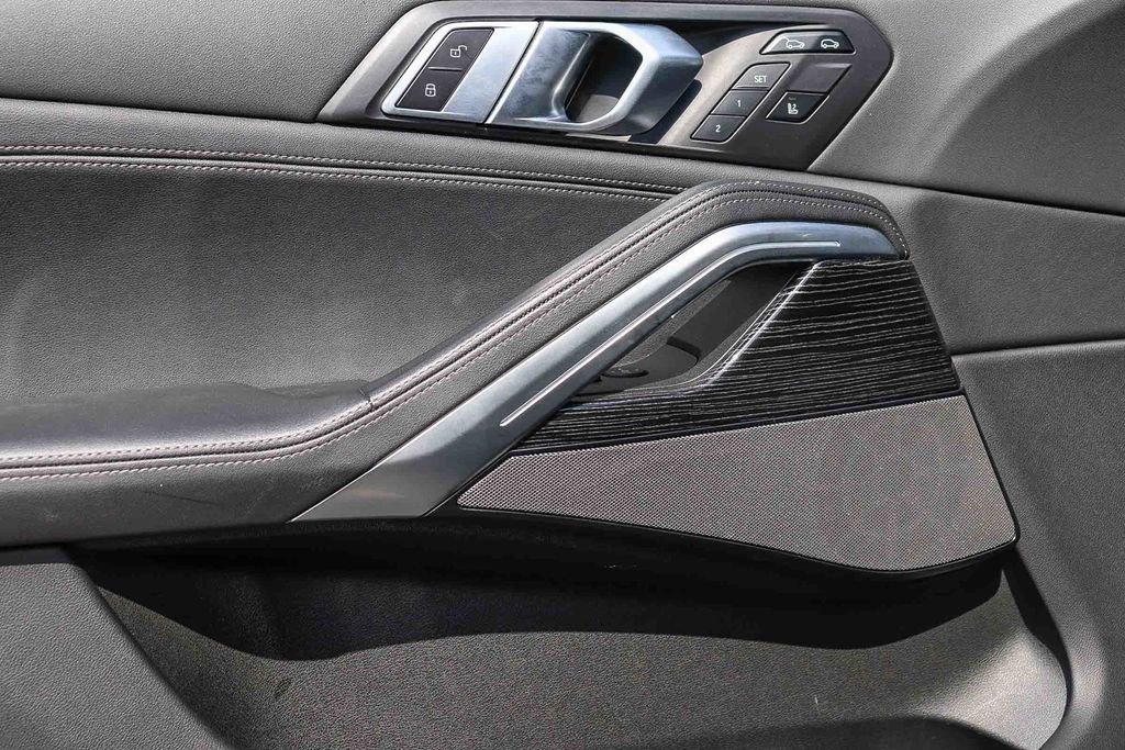 Used 2025 BMW X6 xDrive40i AWD/4WD image 21