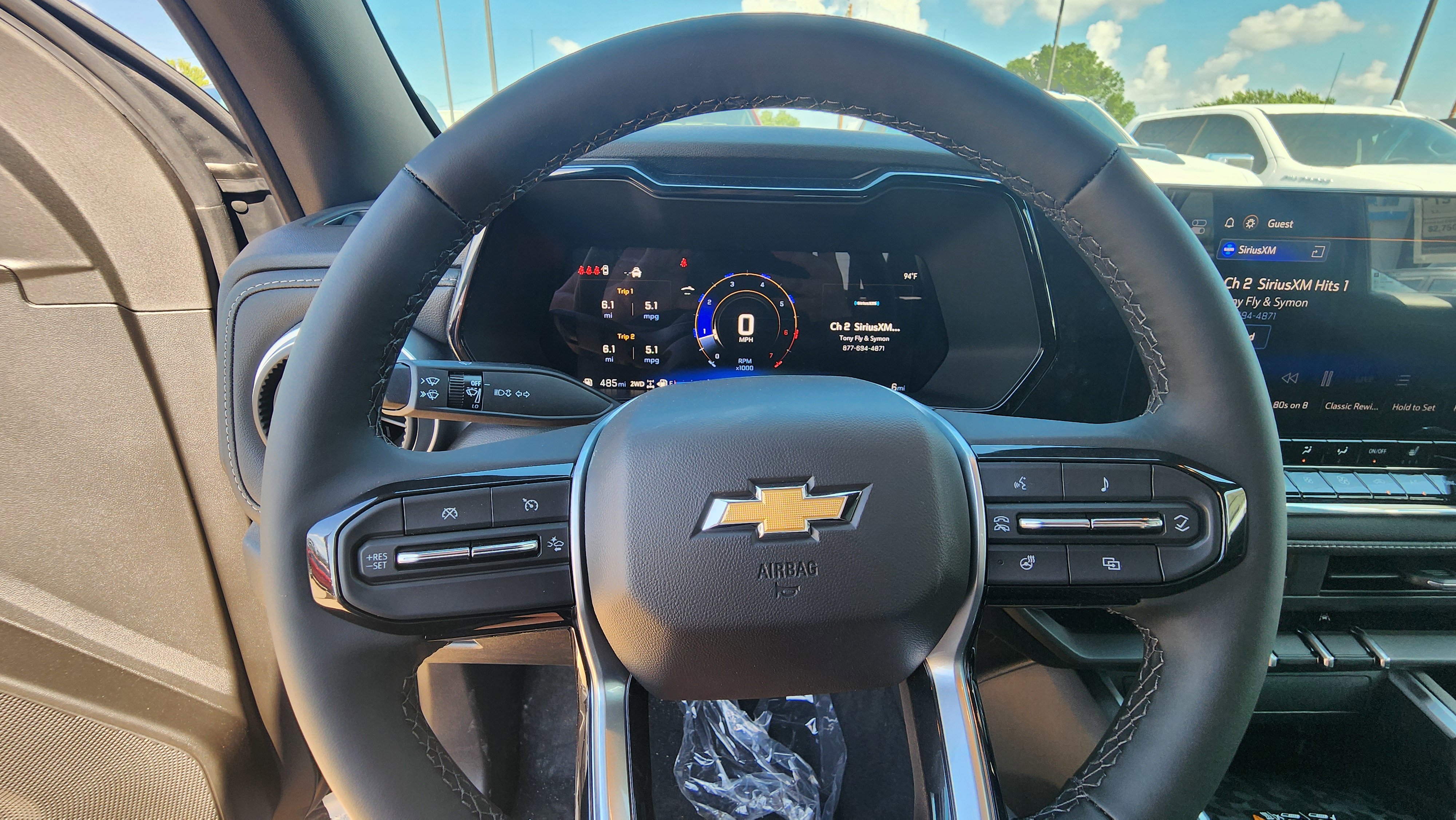 New 2025 Chevrolet Colorado LT w/ LT Convenience Package image 10