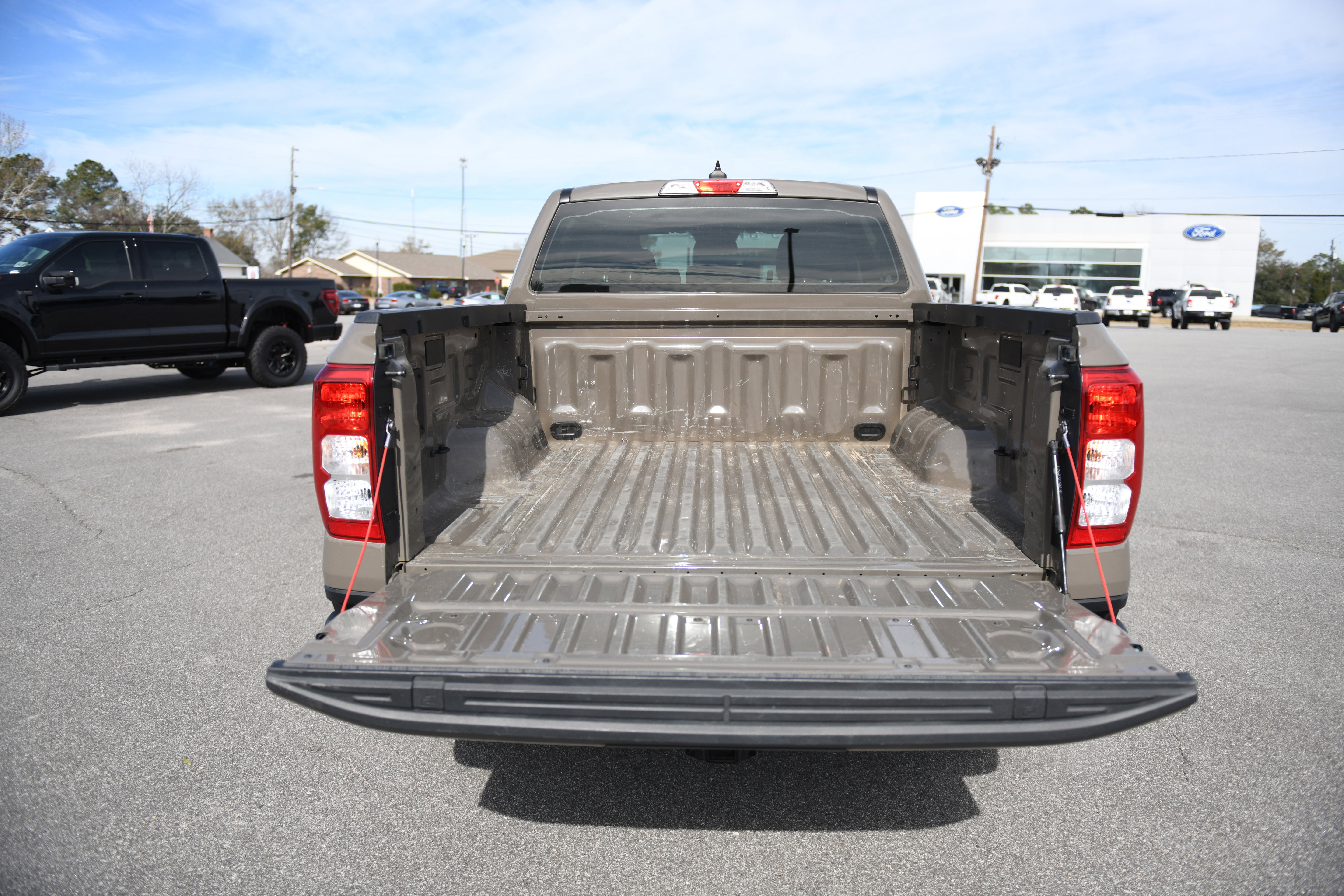 Used 2025 Ford Ranger XL w/ Trailer Tow Package image 12