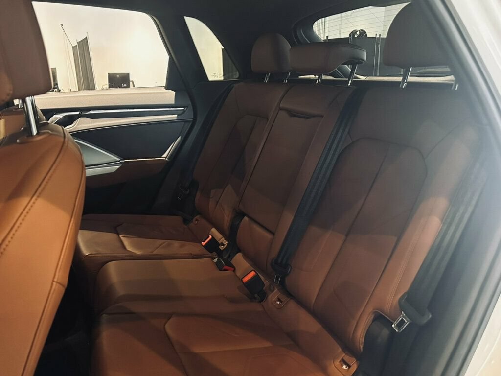 Used 2023 Audi Q3 2.0T Premium w/ Convenience Package AWD/4WD image 20