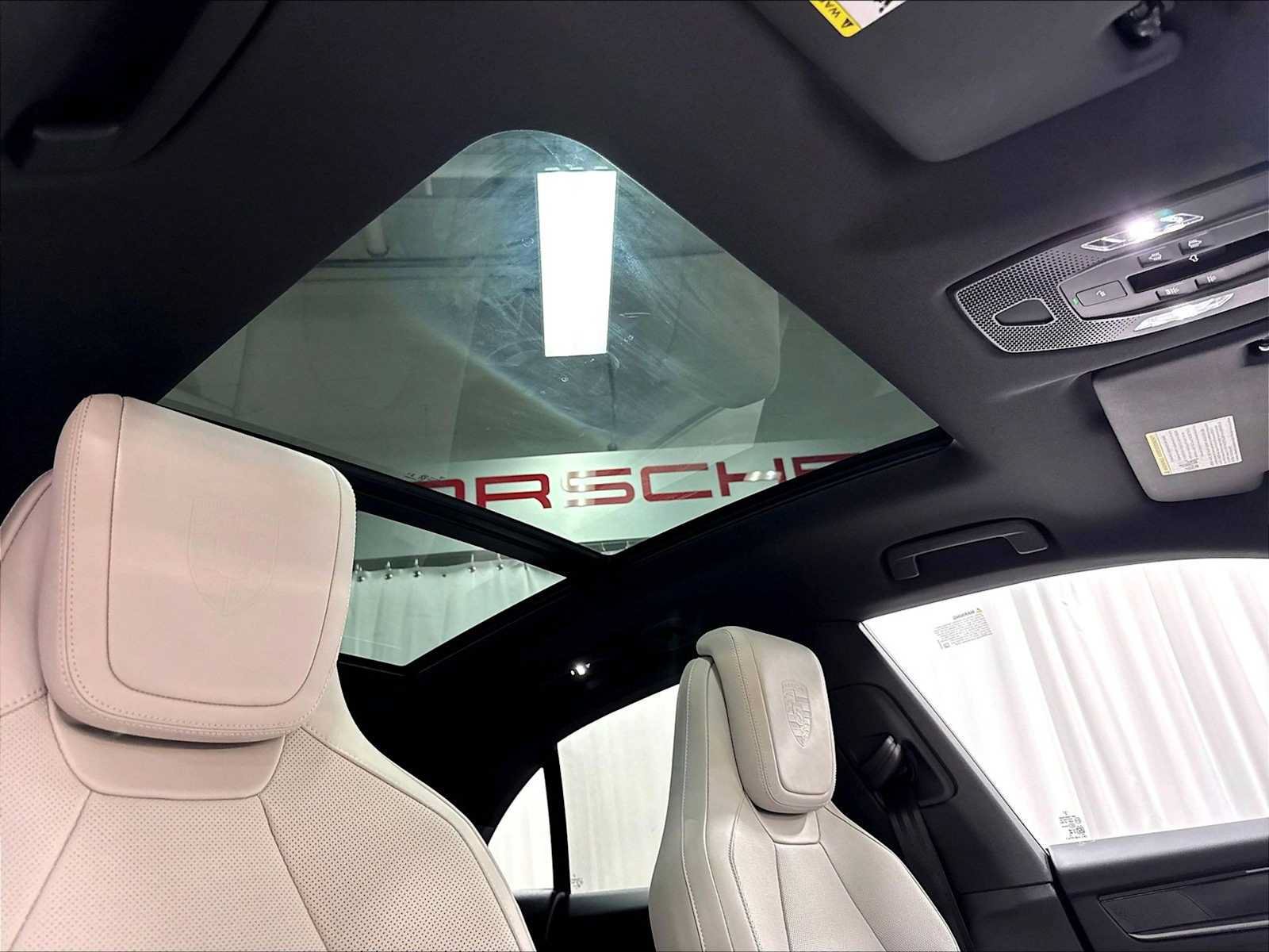 New 2026 Porsche Macan 4 Electric AWD/4WD image 26