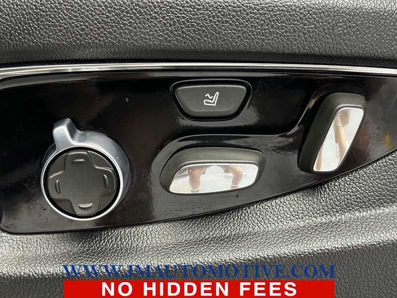 Used 2015 Cadillac Escalade Platinum image 45